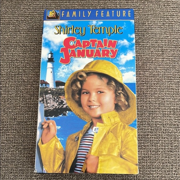 5/$25 Vintage Shirley Temple Captain January VHS Movie 20th Century Fox 1936 - Picture 4 of 4